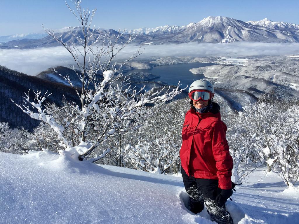 Отель Snowball Chalet At Madarao Mountain Iiyama Экстерьер фото