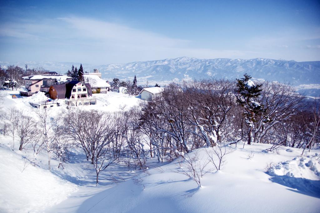 Отель Snowball Chalet At Madarao Mountain Iiyama Экстерьер фото